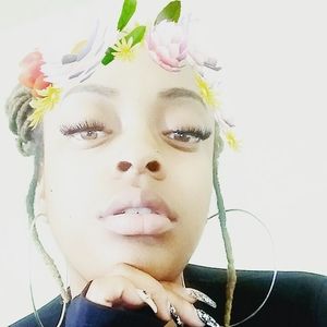 Meet your Posher, Toni